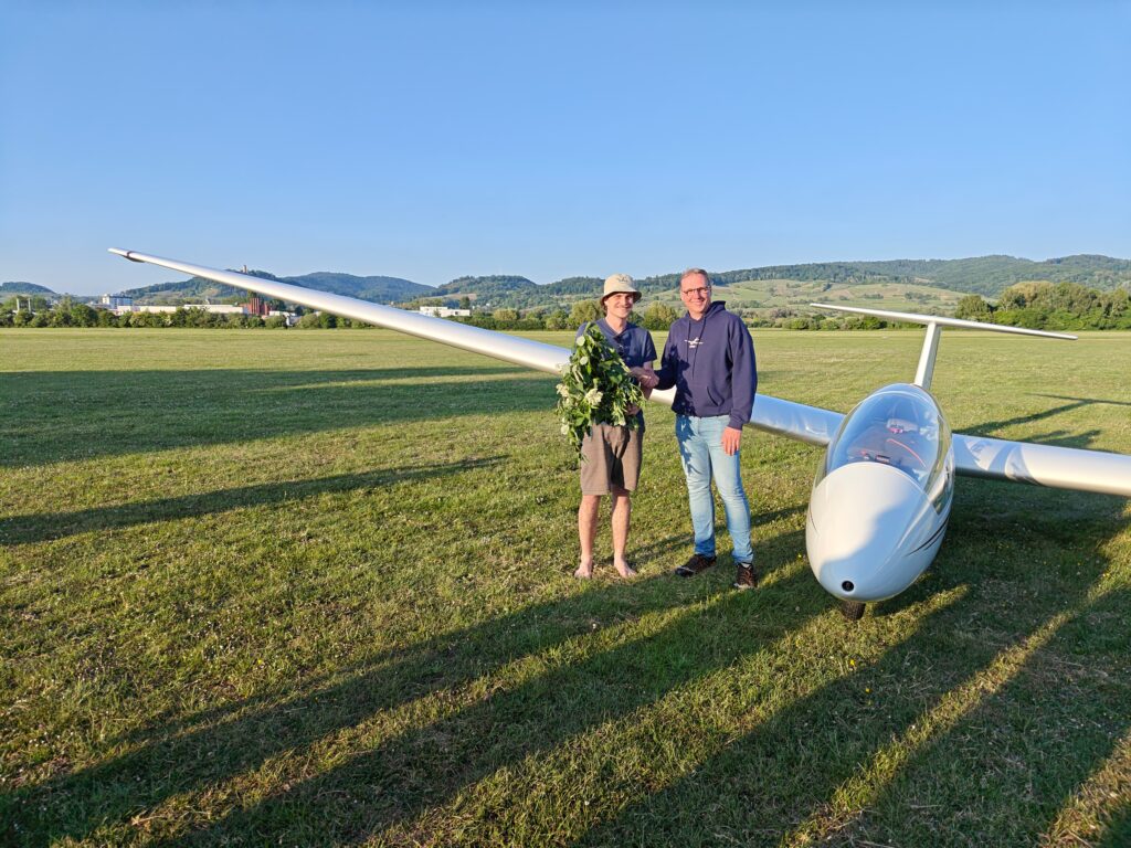 Doppelter Erfolg am Flugplatz Heppenheim!